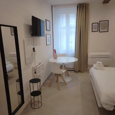 Guazzo - Self Check-in Apartman Parma