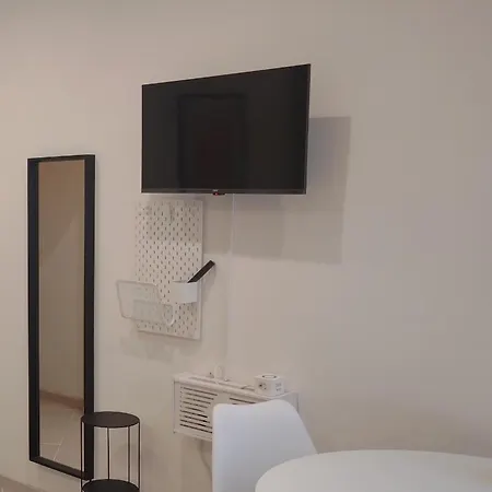 Guazzo - Self Check-in * Parma